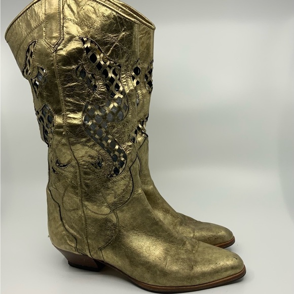 No name golden leather western boots. - Picture 3 of 16